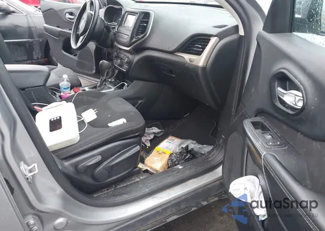 2015 Jeep Cherokee Latitude z USA, uszkodzony, nr VIN 1C4PJMCS9FW659314